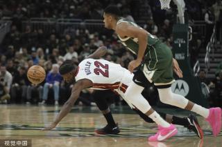 些替补球员 些替补球员