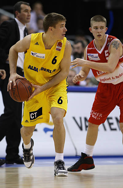 的联赛中 的联赛中